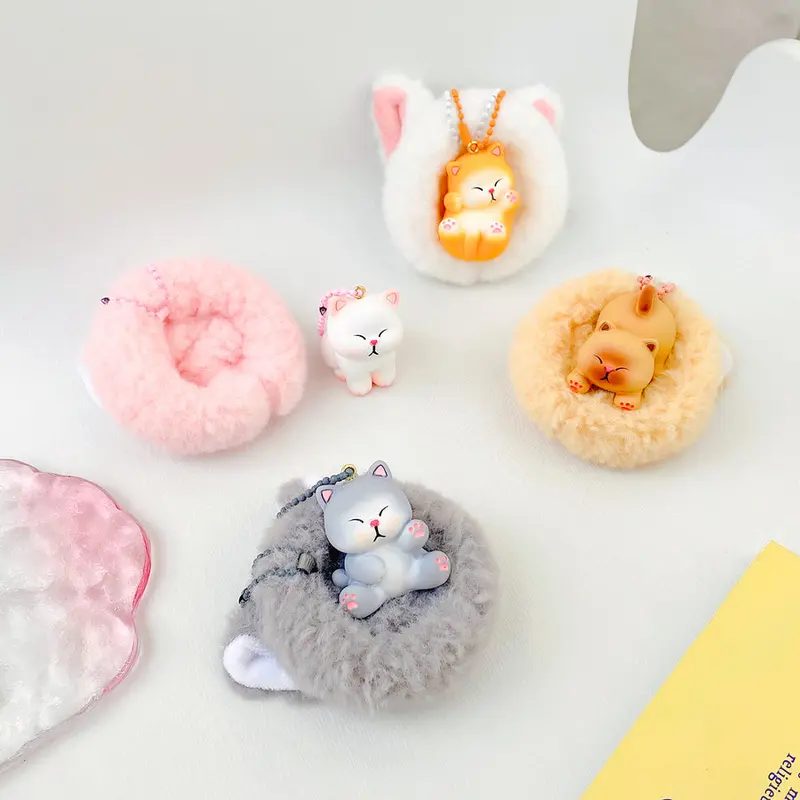 KENJI Mima Duo Cat Nest Keyring Asst